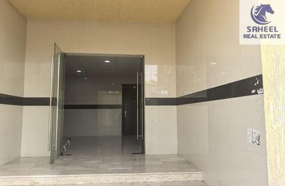 عمارة بالكامل - استوديو - 8 حمامات للبيع في العريبي - رأس الخيمة