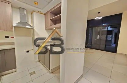 Apartment - 1 Bedroom - 2 Bathrooms for rent in Saleh Residence 3 - Jumeirah Garden City - Al Satwa - Dubai