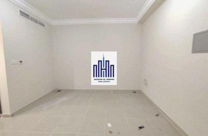 Apartment - Studio - 1 Bathroom for rent in Muwailih Building - Muwaileh - Sharjah
