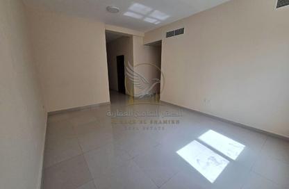 Apartment - 1 - 2 for rent in Al Qulaya'ah - Al Sharq - Sharjah
