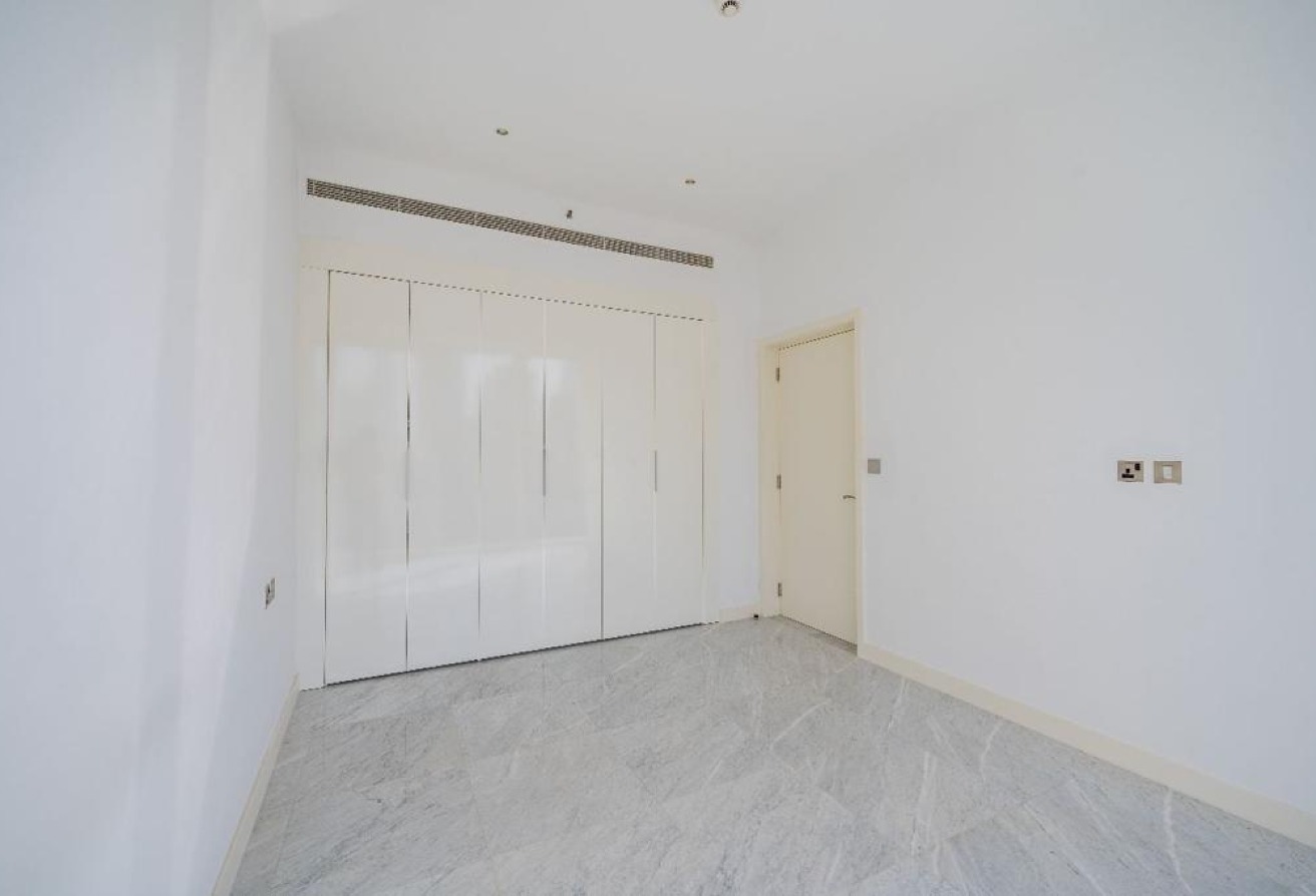 Vacant & Well-Maintained | Partial Burj View — image 16