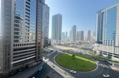 شقة - 2 غرف نوم - 4 حمامات للايجار في شارع التعاون الجديد - التعاون - الشارقة