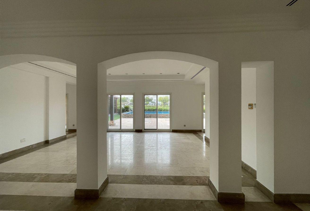 Luxury 5BR Villa | Private Pool | Lake View photo 20