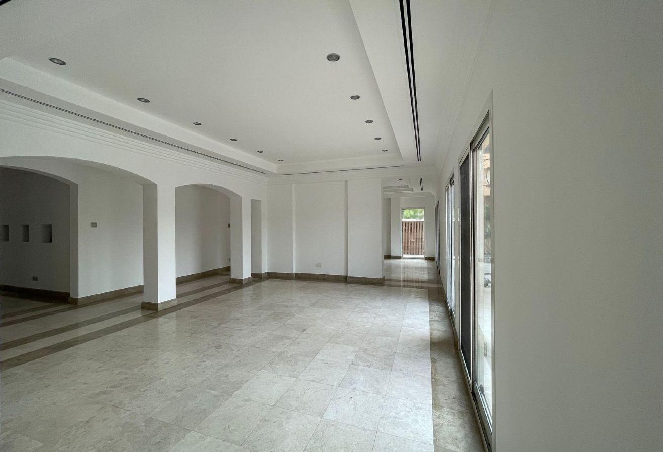 Luxury 5BR Villa | Private Pool | Lake View photo 16