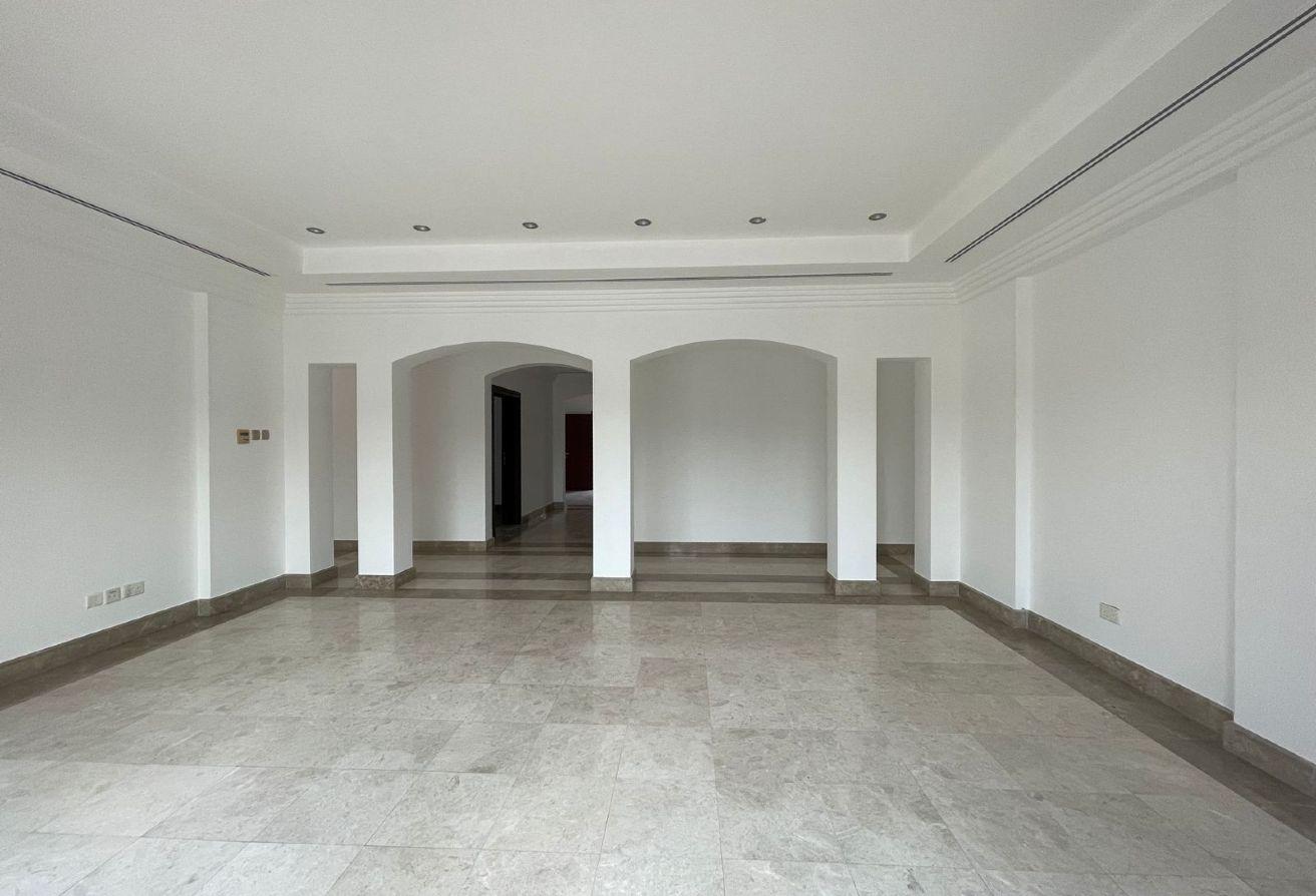 Luxury 5BR Villa | Private Pool | Lake View photo 17
