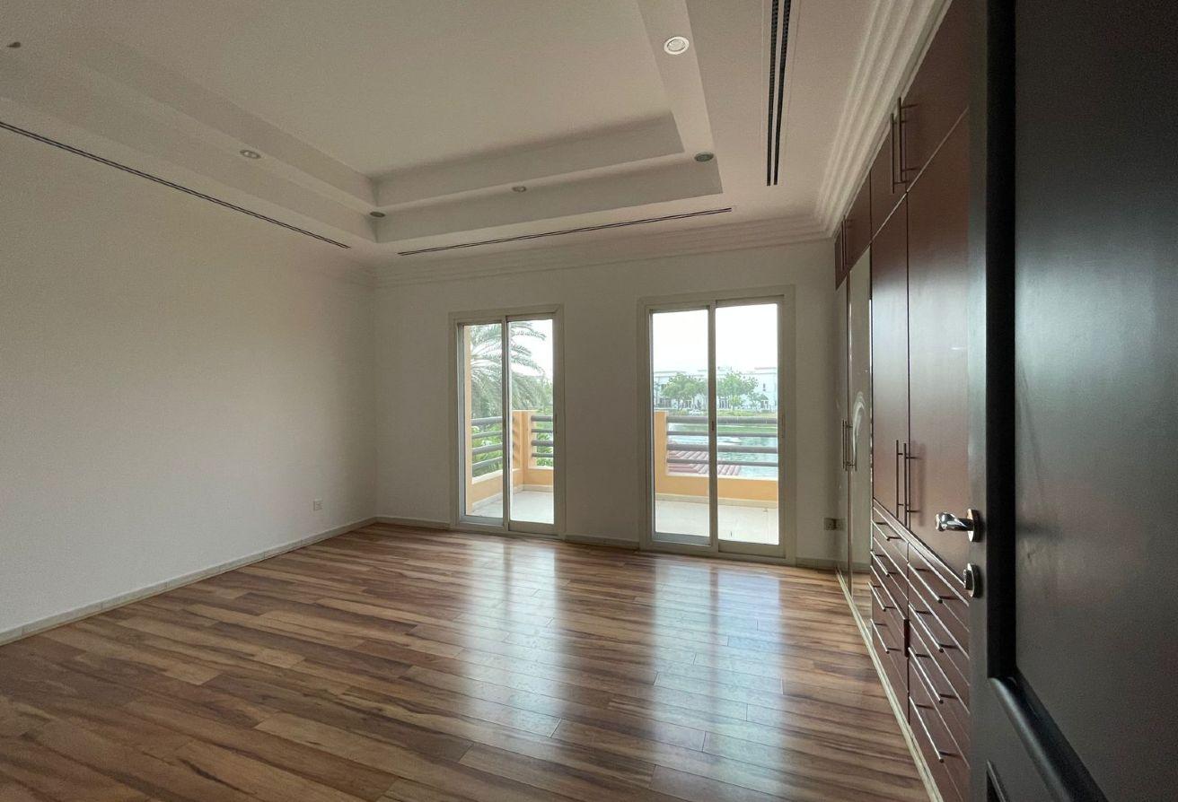 Luxury 5BR Villa | Private Pool | Lake View photo 8