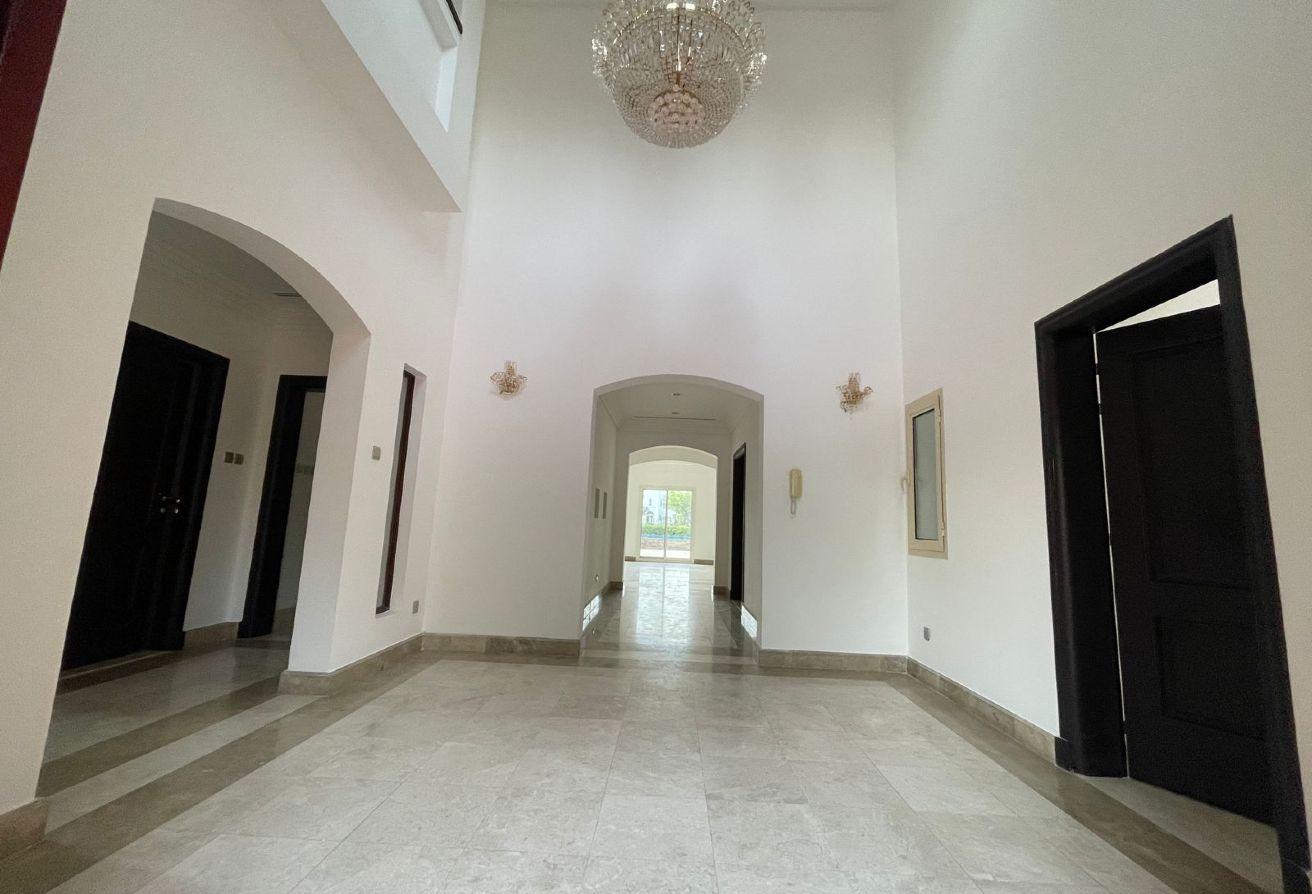 Luxury 5BR Villa | Private Pool | Lake View photo 22