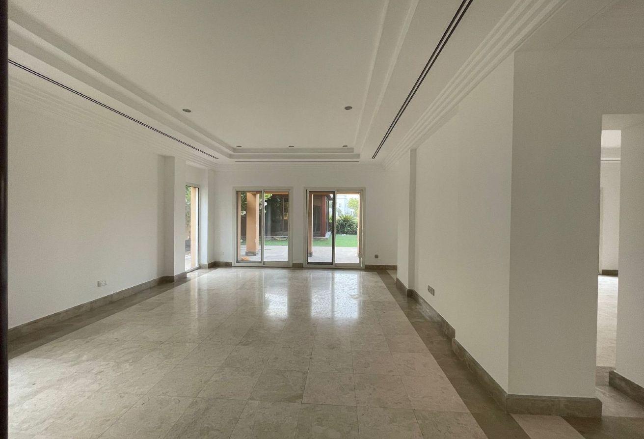 Luxury 5BR Villa | Private Pool | Lake View photo 21