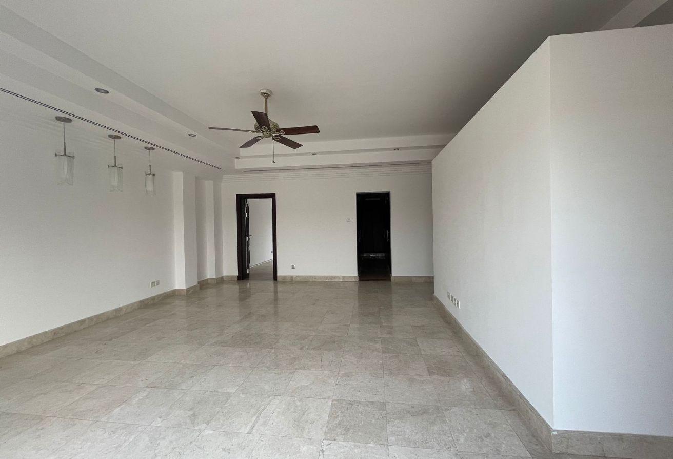 Luxury 5BR Villa | Private Pool | Lake View photo 6