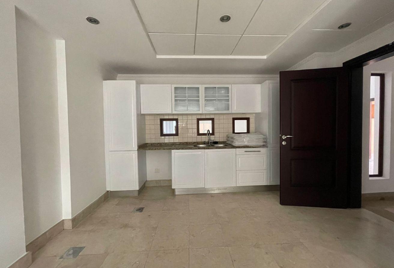 Luxury 5BR Villa | Private Pool | Lake View photo 28