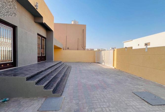 115037412 - Property Image 2