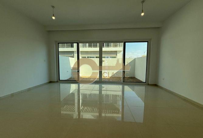 77363099 - Property Main Image