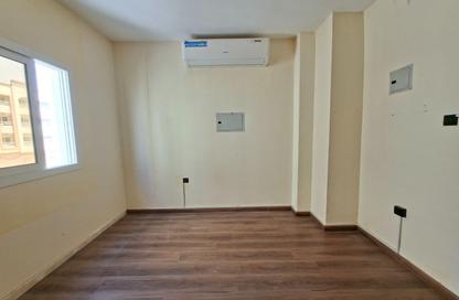 Apartment - Studio - 1 for rent in Fire Station Road - Muwaileh - Sharjah Apartment - Studio - 1 for rent in Fire Station Road - Muwaileh - Sharjah