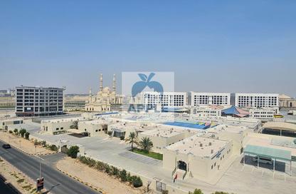 Apartment - 2 Bedrooms - 3 Bathrooms for rent in Muwaileh 3 Building - Muwaileh - Sharjah