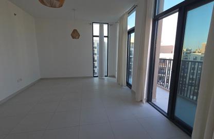 Apartment - 3 Bedrooms - 4 Bathrooms for sale in Maryam Beach Residence - Maryam Island - Al Khan - Sharjah