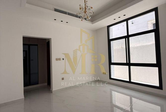 102418686 - Property Image 3