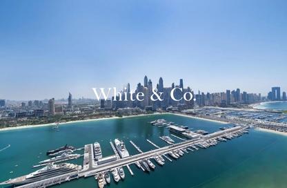 Apartment - 4 - 5 for rent in Palace Beach Residence Tower 2 - Palace Beach Residence - Emaar Beachfront - Dubai Harbour - Dubai