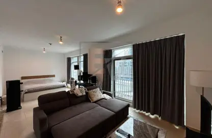 شقة - 1 حمام للايجار في بوديوم برج فيوز - برج فيوز - وسط مدينة دبي - دبي