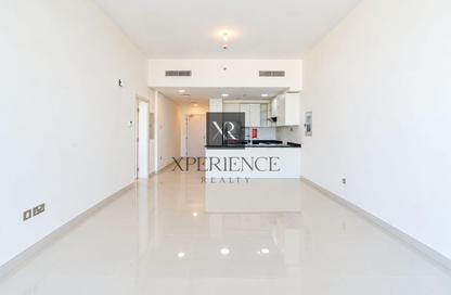 Apartment - Studio - 1 for rent in Golf Promenade 3B - Golf Promenade 3 - Golf Town - Damac Hills - Dubai