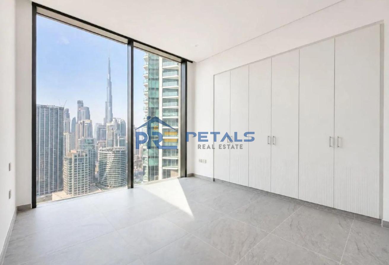 Full Canal And Burj Khalifa View 3BR+M High Floor photo 7