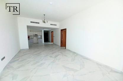 Apartment - 2 - 2 for rent in Millennium Binghatti Residences - Business Bay - Dubai