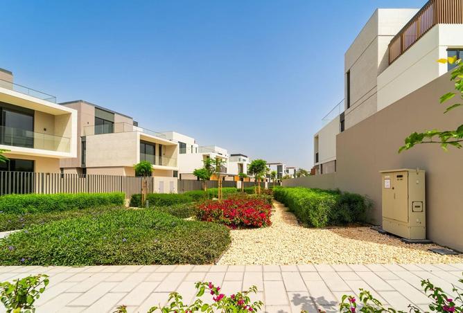 94013615 - Property Image 3