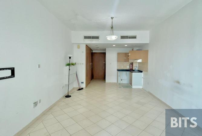 81928318 - Property Image 2