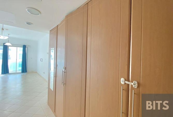 81928318 - Property Image 3