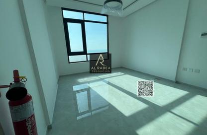Apartment - Studio - 1 Bathroom for rent in Corniche Tower - Ajman Corniche Road - Ajman