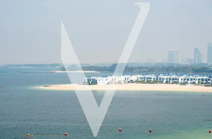 Apartment - 4 Bedrooms - 3 Bathrooms for rent in Al Das - Shoreline Apartments - Palm Jumeirah - Dubai