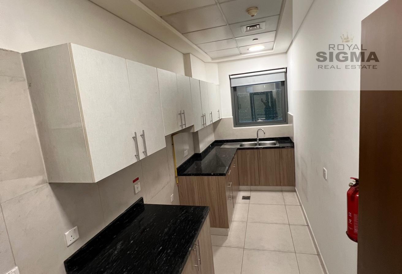 2 BR Apartment in Al Garhoud with Airport View photo 8