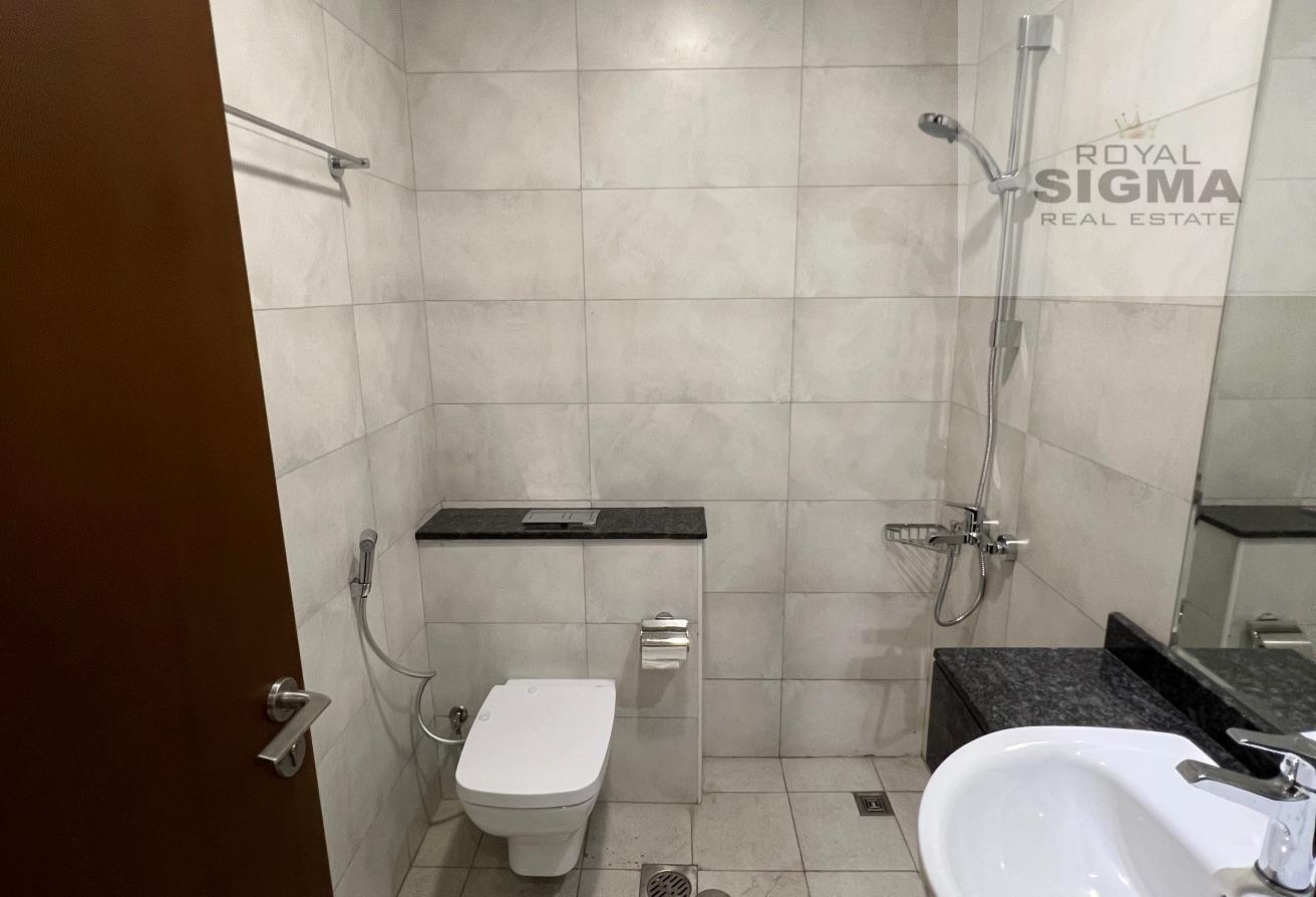 2 BR Apartment in Al Garhoud with Airport View photo 11