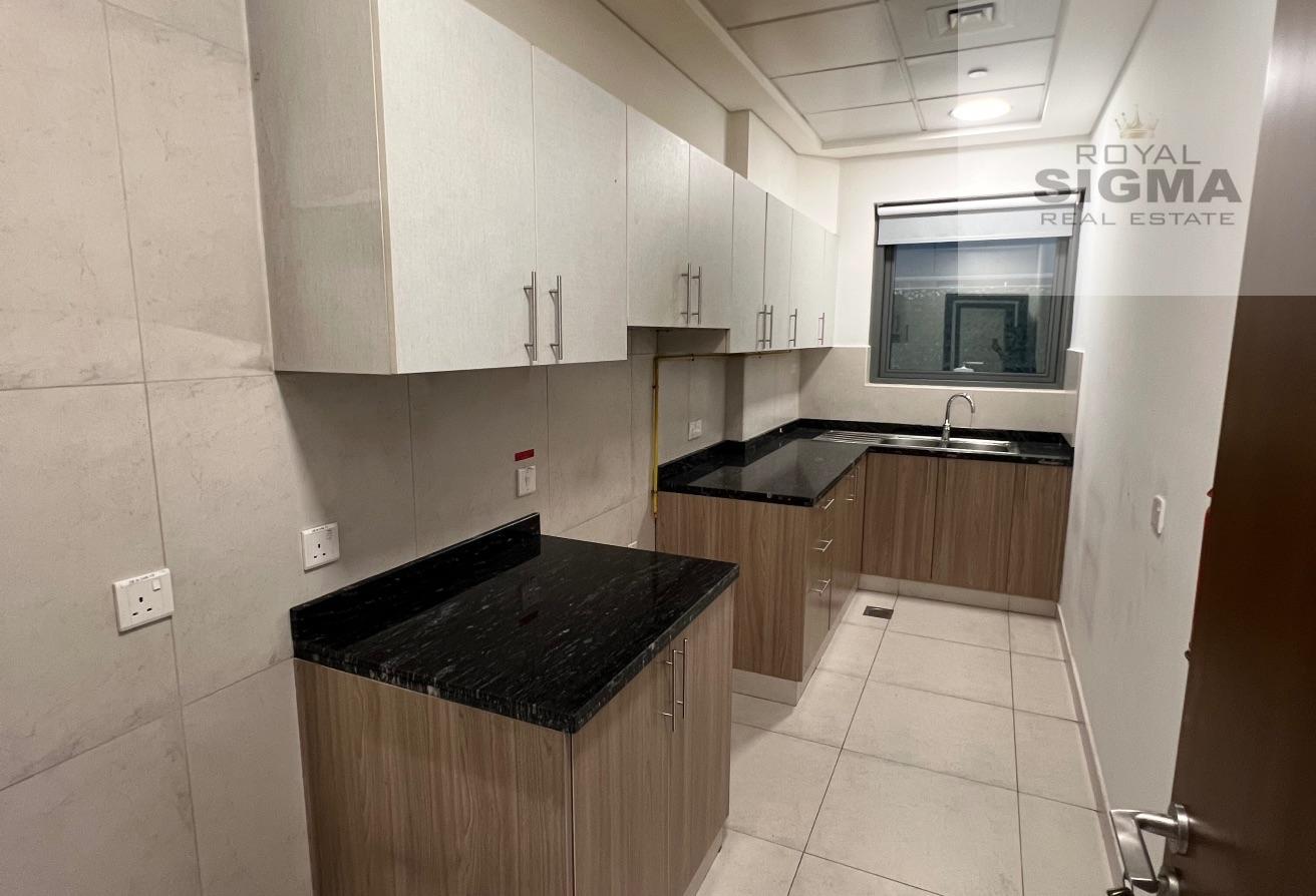 2 BR Apartment in Al Garhoud with Airport View photo 9