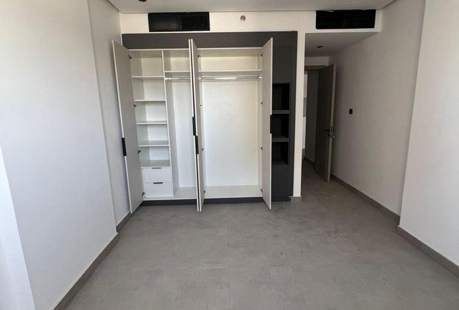 78204070 - Property Image 3