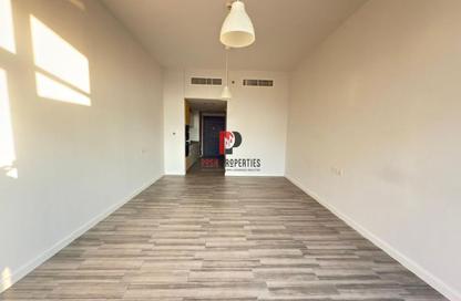 Apartment - Studio - 1 Bathroom for rent in Belgravia 2 - Belgravia - Jumeirah Village Circle - Dubai