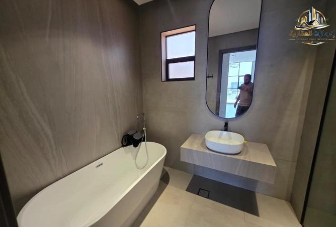 128860631 - Property Image 3