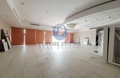 Retail - Studio - 1 for rent in Al Khabaisi - Deira - Dubai