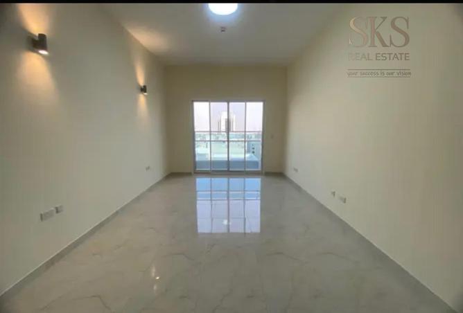 77395287 - Property Image 2