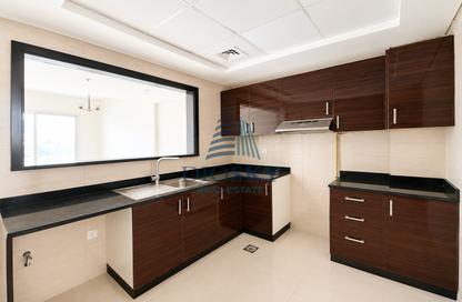 Apartment - 1 Bedroom - 2 Bathrooms for rent in Royal JVC Building - District 10 - Jumeirah Village Circle - Dubai