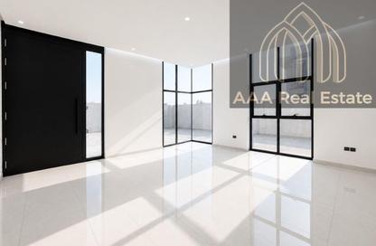 Villa - 5 Bedrooms - 7 Bathrooms for rent in Al Aweer 1 - Al Aweer - Dubai
