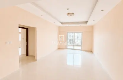 شقة - 2 غرف نوم - 2 حمامات للايجار في برج هيرا - مدينة دبي الرياضية - دبي