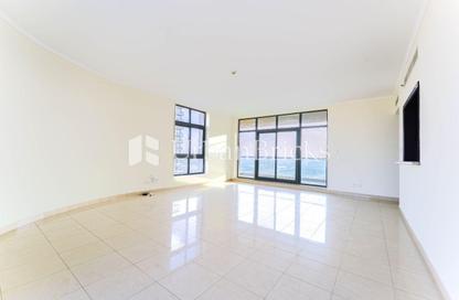 Apartment - 2 Bedrooms - 3 Bathrooms for rent in The Links West Tower - The Links - The Views - Dubai