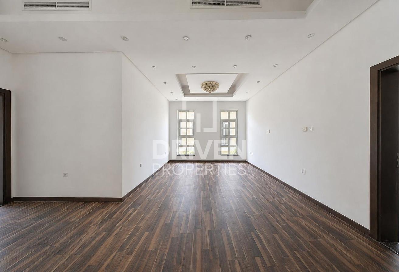 Vaastu | With Basement Park Facing | Huge Layout photo 7