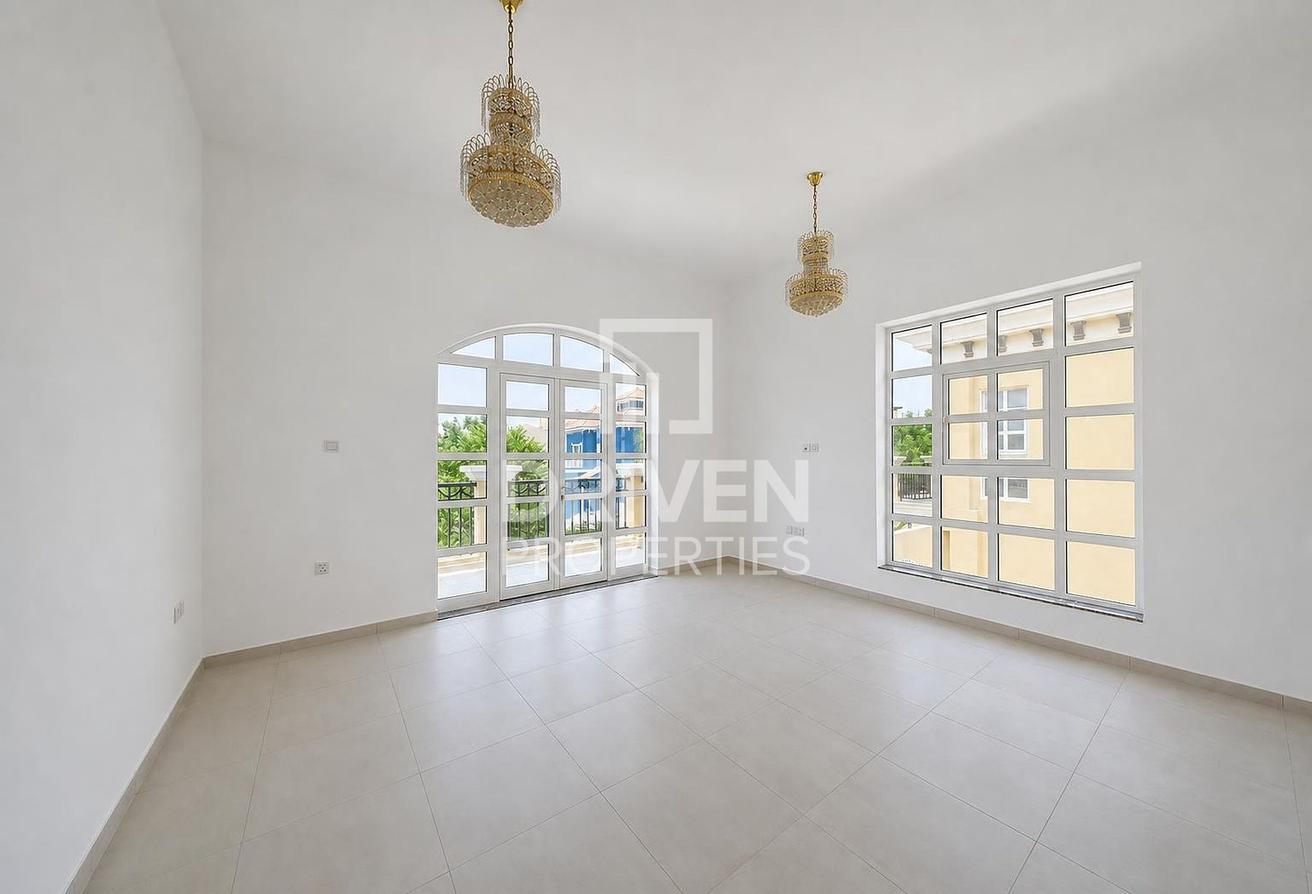 Vaastu | With Basement Park Facing | Huge Layout photo 16