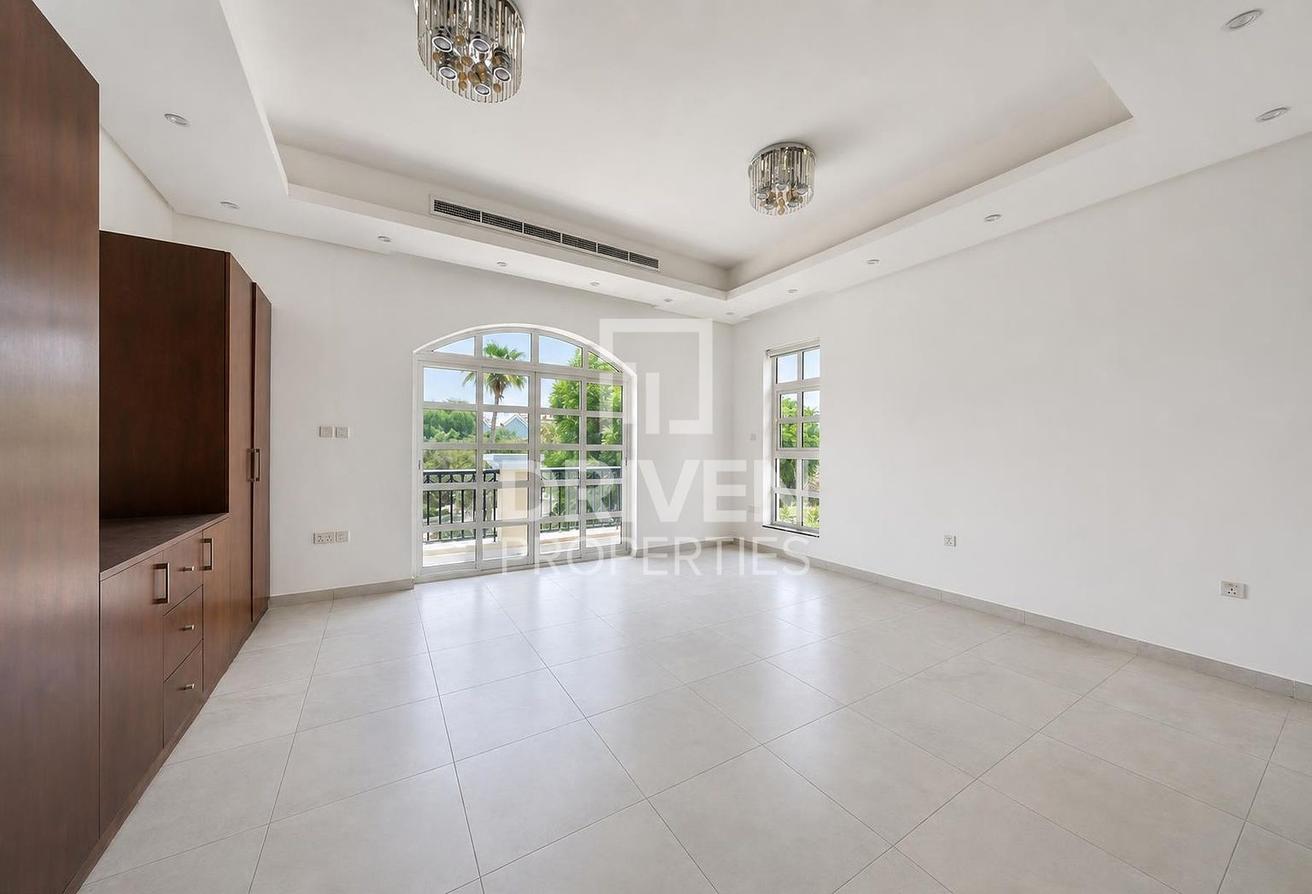 Vaastu | With Basement Park Facing | Huge Layout photo 10