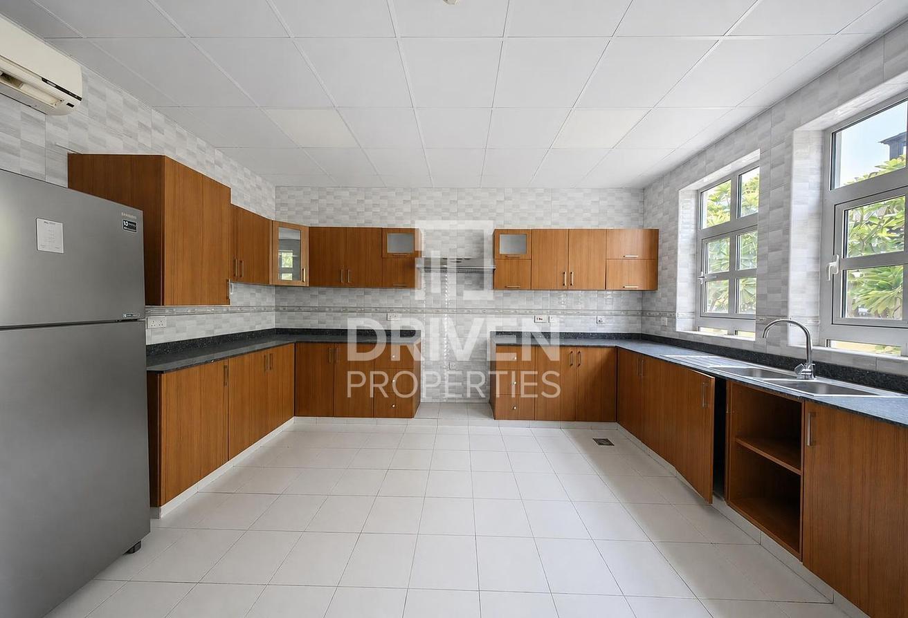 Vaastu | With Basement Park Facing | Huge Layout photo 17