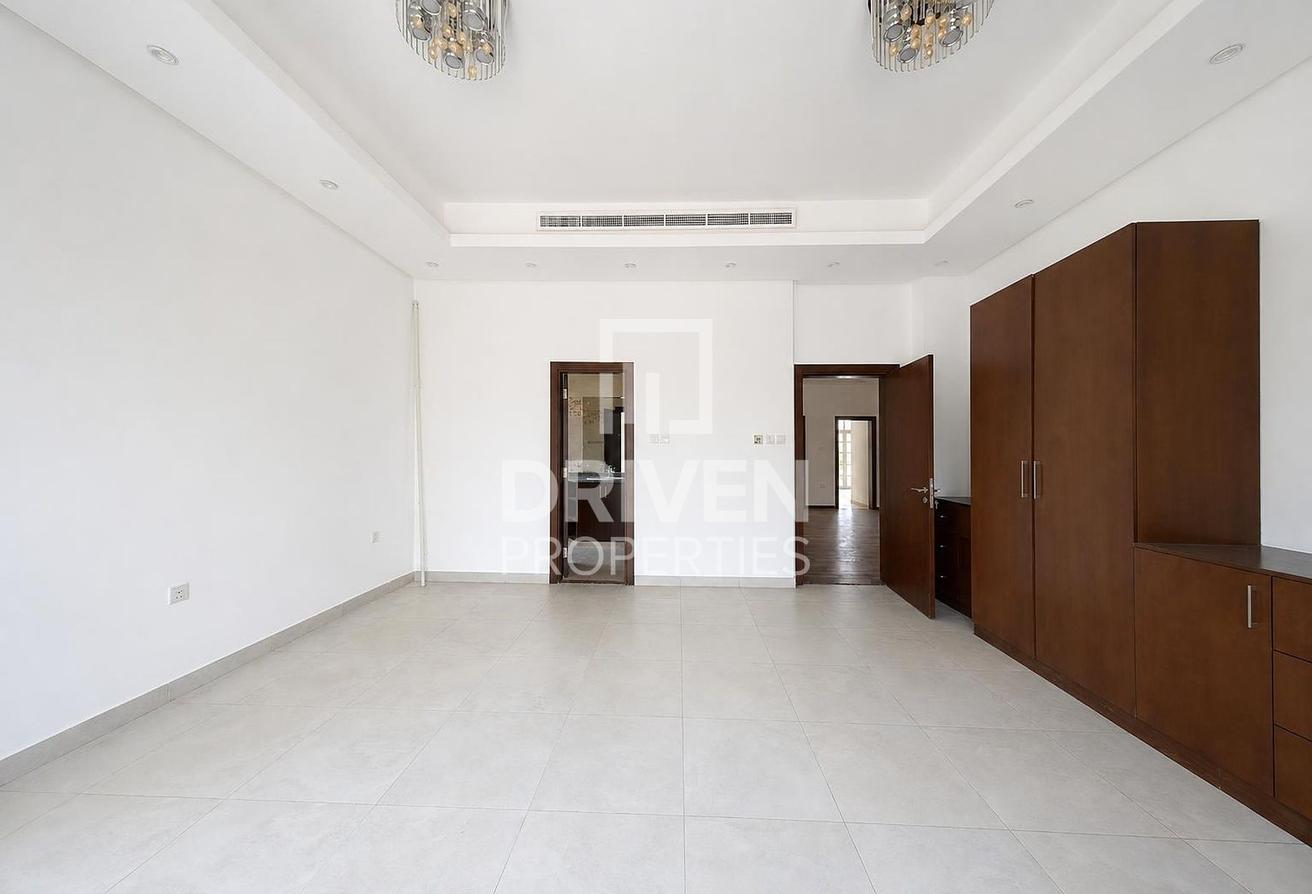 Vaastu | With Basement Park Facing | Huge Layout photo 9