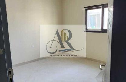 Labor Camp - Studio - 7+ Bathrooms for rent in Al Sajaa S - Al Sajaa - Sharjah Labor Camp - Studio - 7+ Bathrooms for rent in Al Sajaa S - Al Sajaa - Sharjah