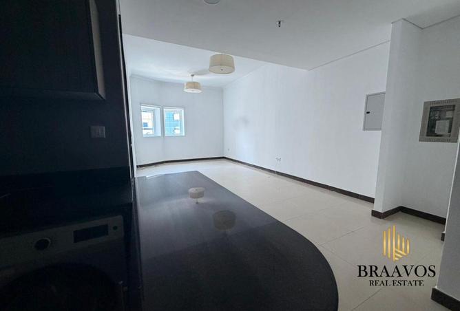 114619229 - Property Image 3
