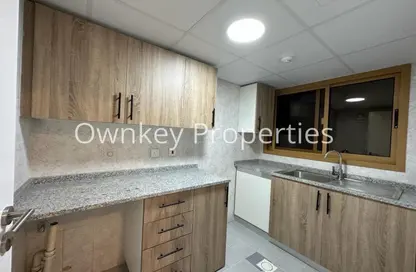 Apartment - 1 Bathroom for rent in Mankhool Building - Al Mankhool - Bur Dubai - Dubai